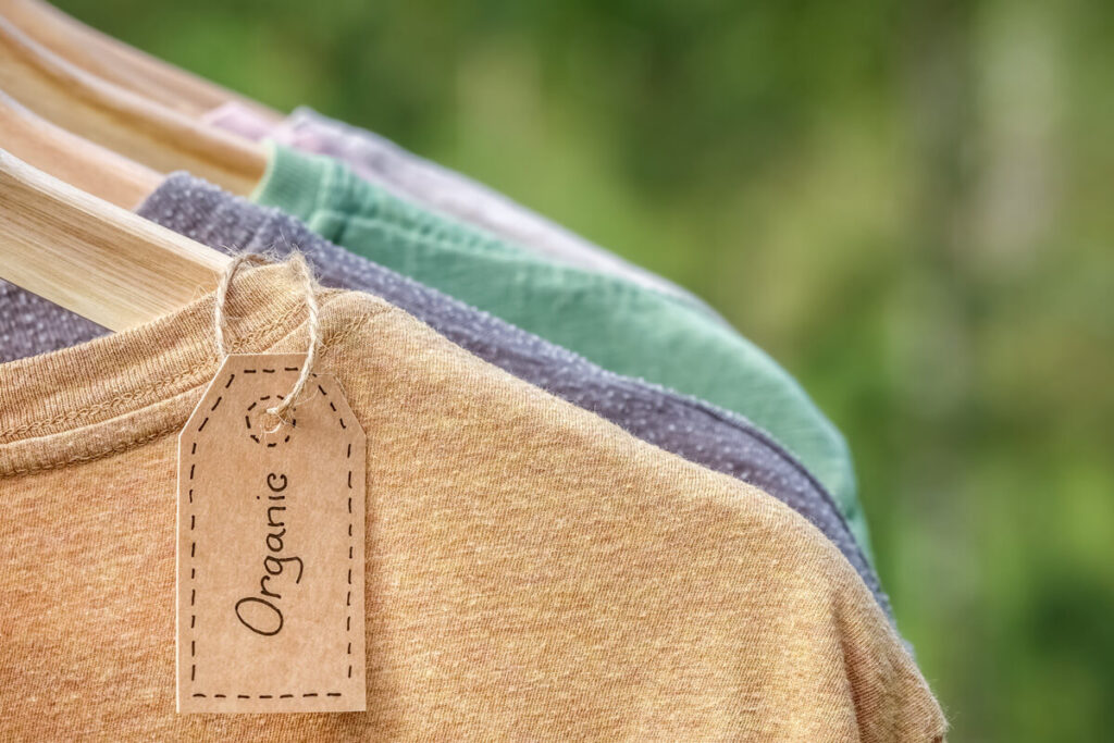 Chroma Online Druckerei Blog - 05. Chroma - Kleidungsetiketten auf Ökopapier - entdecken Sie die Vorteile!